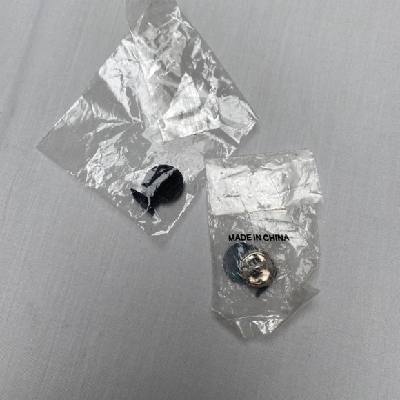 Future Farmers Of America (FFA) - NIB,  Agriculture Education, Graduation Pins - Picture 2 of 2